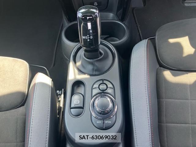 Bmw MINI 2023-03 7877762-19