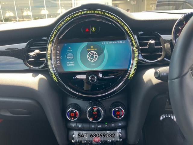 Bmw MINI 2023-03 7877762-24