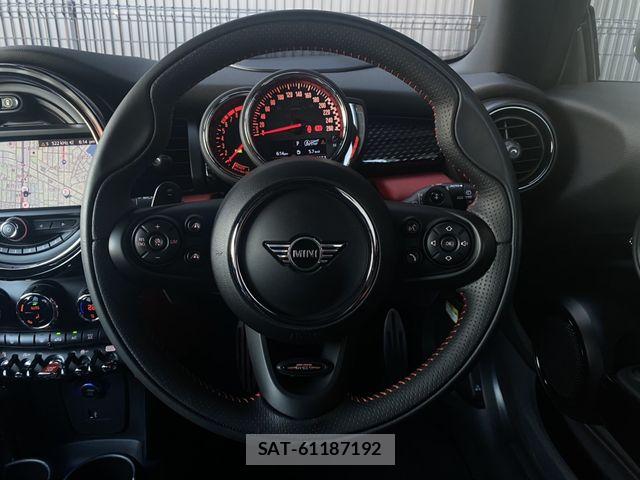 Bmw MINI 2020-04 7877766-13
