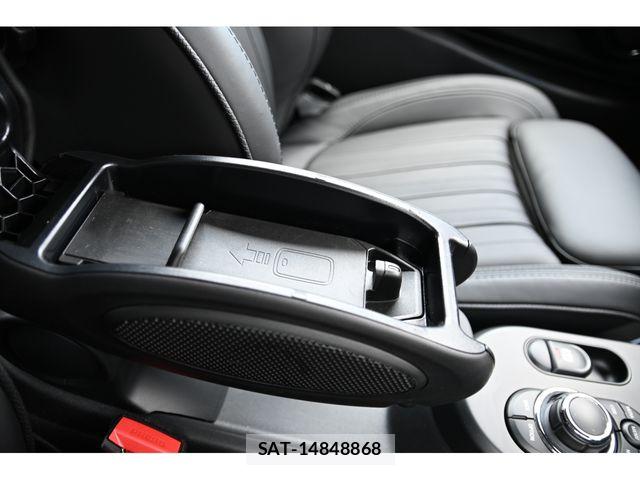 Bmw MINI 2023-11 7979982-16