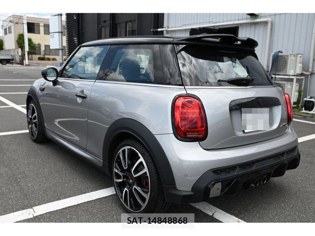 Bmw MINI 2023-11 7979982-3