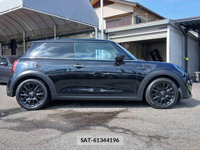 Bmw MINI 2023-09 8100439-15