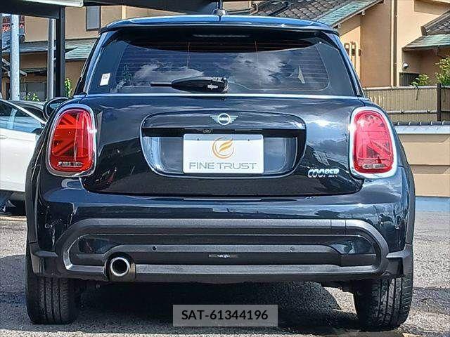 Bmw MINI 2023-09 8100439-17