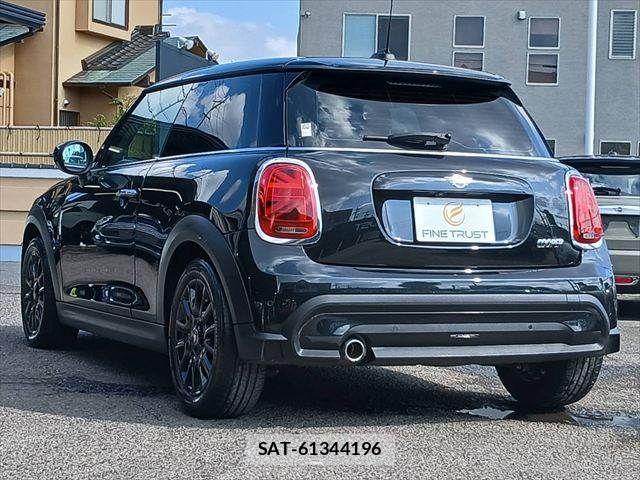 Bmw MINI 2023-09 8100439-18