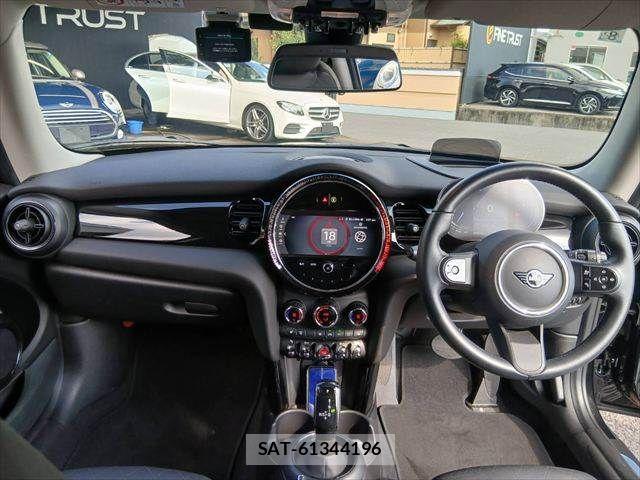 Bmw MINI 2023-09 8100439-2