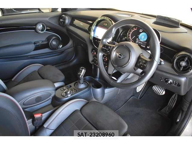 Bmw MINI 2021-12 8100431-19