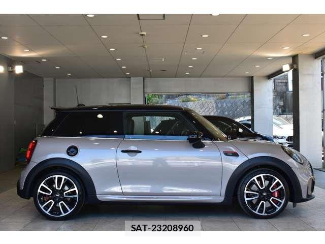 Bmw MINI 2021-12 8100431-3