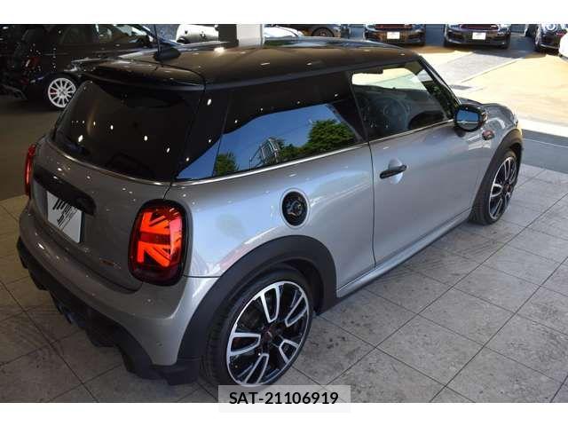 Bmw MINI 2023-08 8100432-12