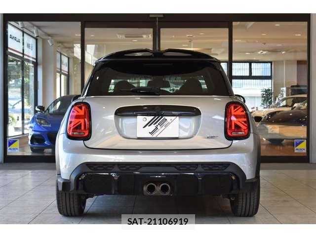 Bmw MINI 2023-08 8100432-6
