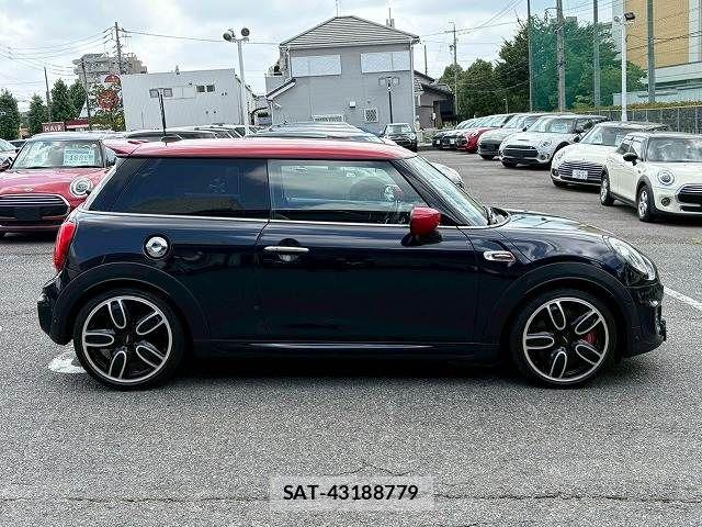 Bmw MINI 2020-09 8146165-11