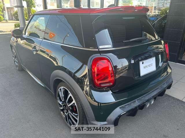 Bmw MINI 2022-07 8245918-7
