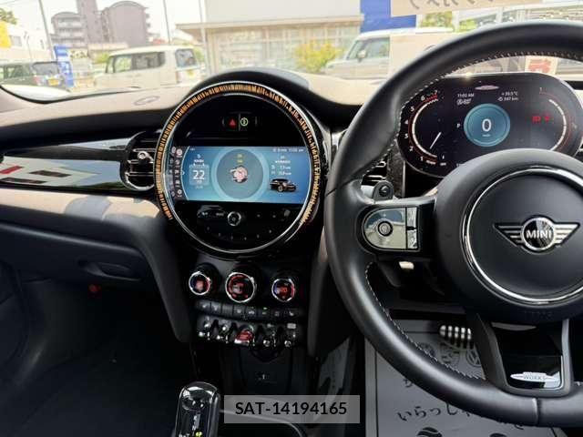 Bmw MINI 2021-10 8562668-18