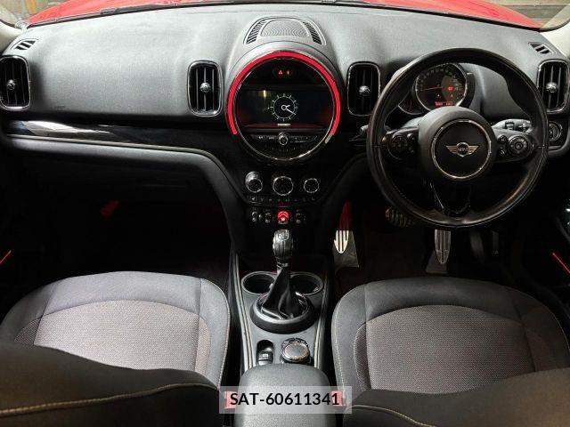 Bmw MINI 2017-10 8685950-1