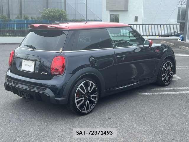 Bmw MINI 2023-08 8849792-13