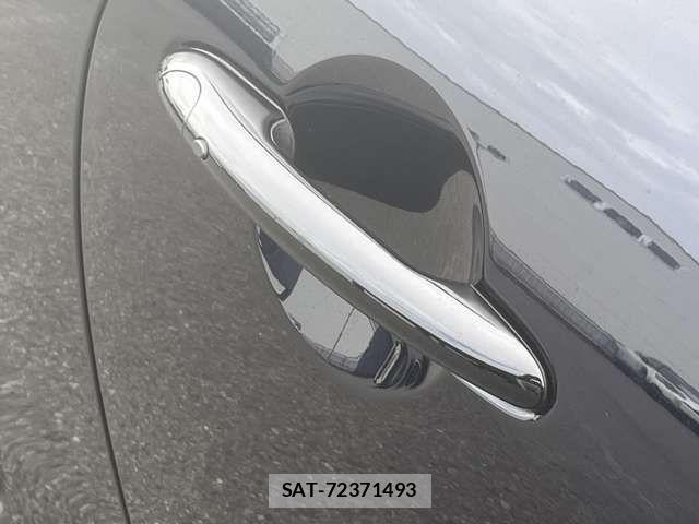 Bmw MINI 2023-08 8849792-17