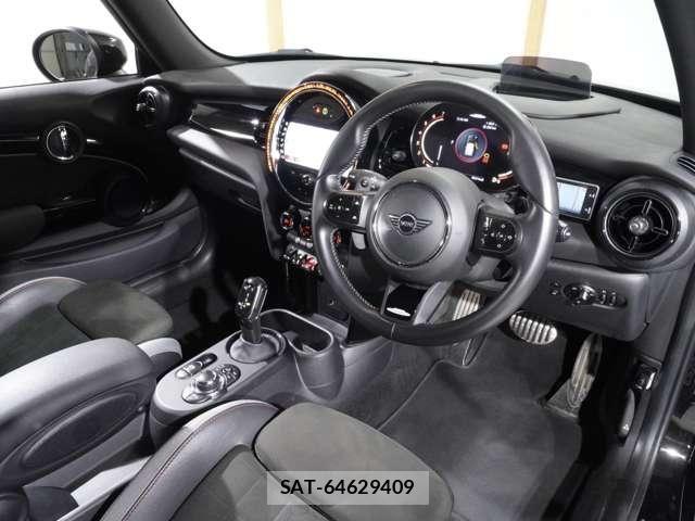 Bmw MINI 2021-10 8849793-13
