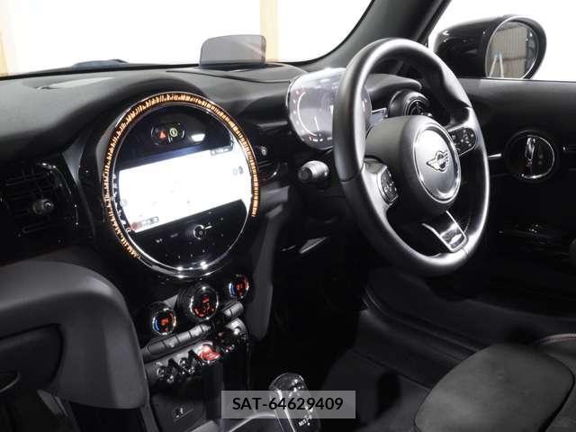 Bmw MINI 2021-10 8849793-15