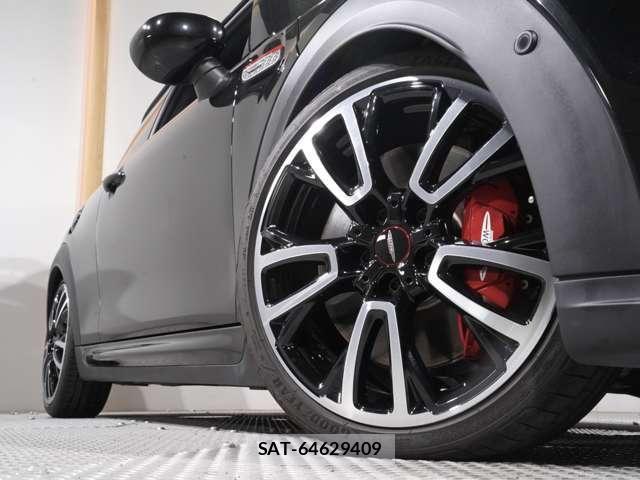 Bmw MINI 2021-10 8849793-17