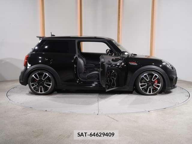Bmw MINI 2021-10 8849793-21