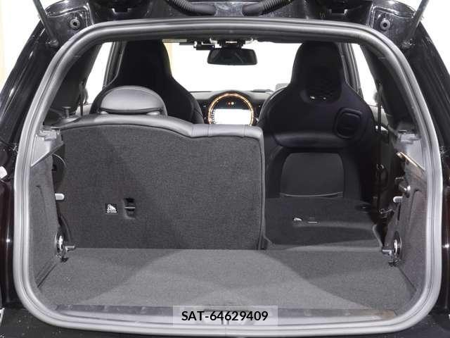 Bmw MINI 2021-10 8849793-27