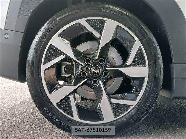 Bmw MINI 2025-07 8208709-25