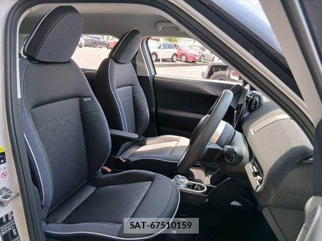 Bmw MINI 2025-07 8208709-6