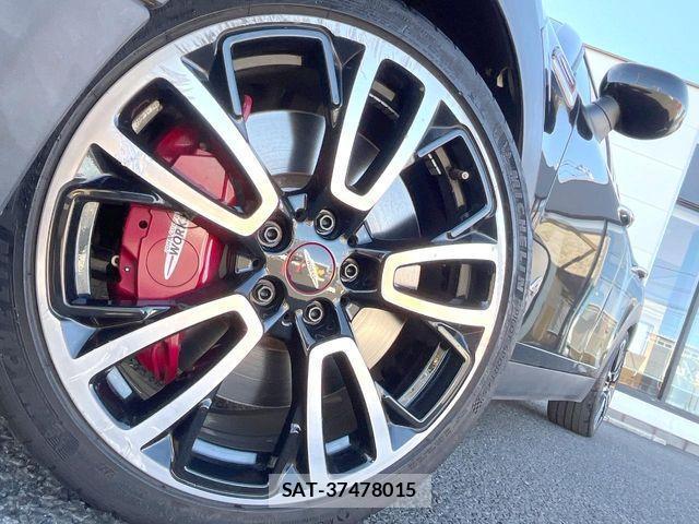 Bmw MINI CLUBMAN 2020-03 2211469-13