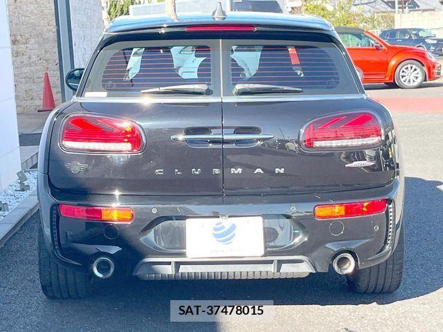 Bmw MINI CLUBMAN 2020-03 2211469-15