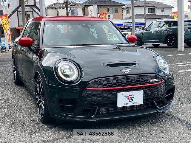 Bmw MINI CLUBMAN 2019-12 5872016-10