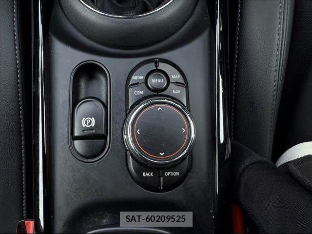 Bmw MINI CLUBMAN 2019-06 6613245-23