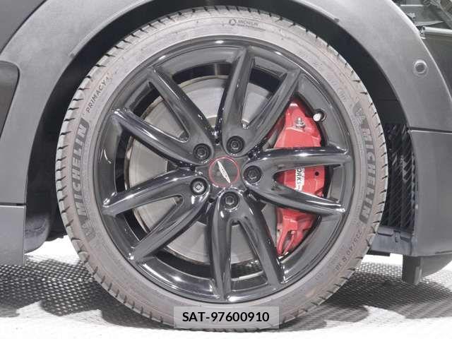 Bmw MINI CLUBMAN 2019-11 7328367-10