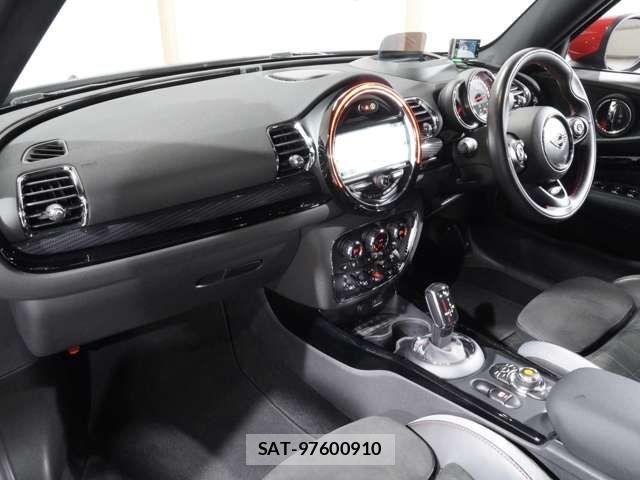 Bmw MINI CLUBMAN 2019-11 7328367-14