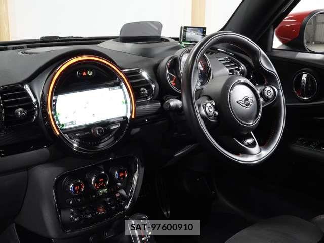 Bmw MINI CLUBMAN 2019-11 7328367-17