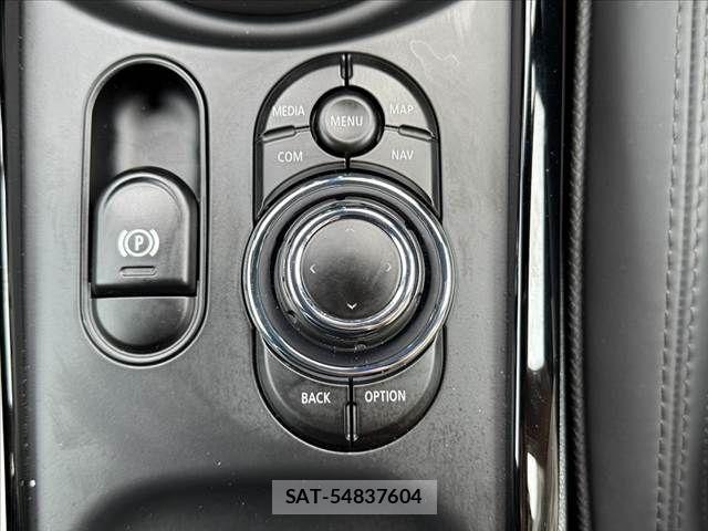 Bmw MINI CLUBMAN 2022-02 7455793-25