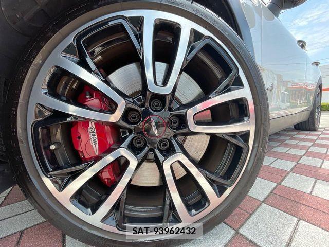Bmw MINI CLUBMAN 2022-05 7618082-12