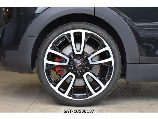 Bmw MINI CLUBMAN 2023-12 8100441-15