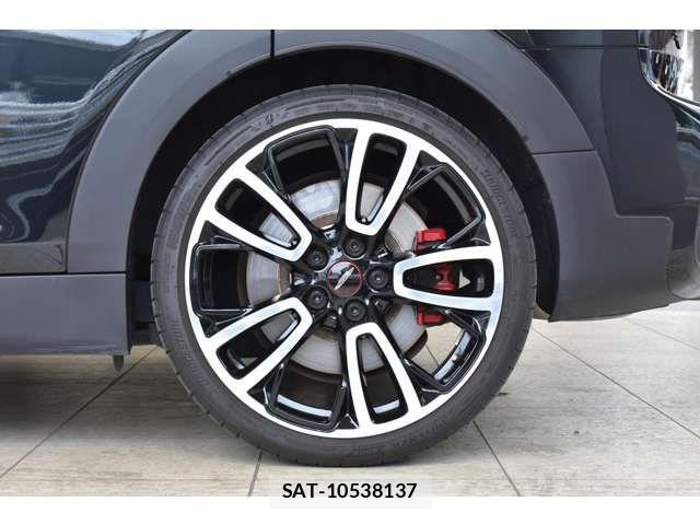 Bmw MINI CLUBMAN 2023-12 8100441-17