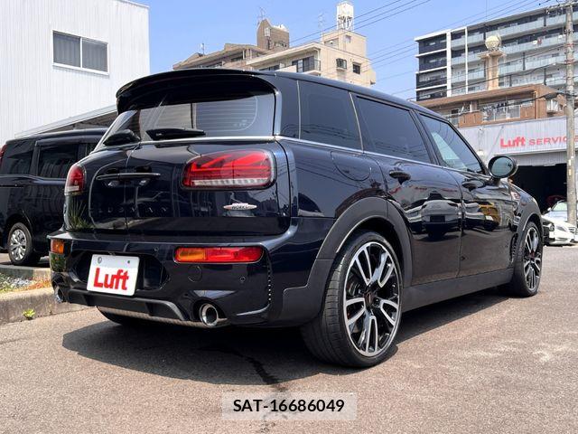 Bmw MINI CLUBMAN 2023-11 8208712-2