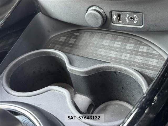 Bmw MINI CLUBMAN 2016-05 8208711-26