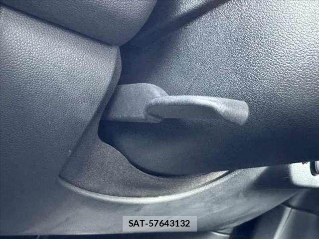 Bmw MINI CLUBMAN 2016-05 8208711-27