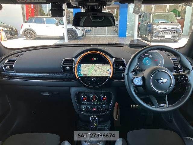 Bmw MINI CLUBMAN 2021-11 8245921-2