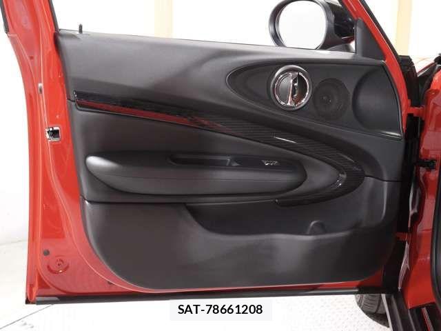 Bmw MINI CLUBMAN 2020-05 8562669-10