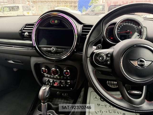 Bmw MINI CLUBMAN 2018-03 8685954-19
