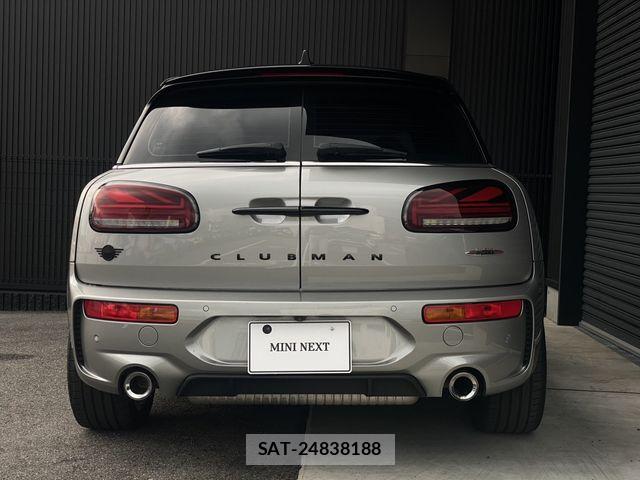 Bmw MINI CLUBMAN 2023-08 8883910-3