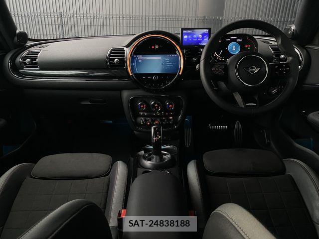 Bmw MINI CLUBMAN 2023-08 8883910-8