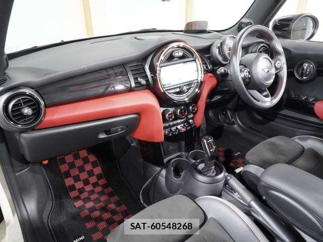 Bmw MINI 2020-06 7877775-12