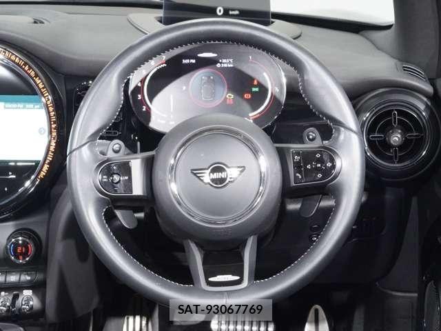 Bmw MINI 2022-02 8074587-16