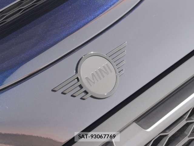 Bmw MINI 2022-02 8074587-24
