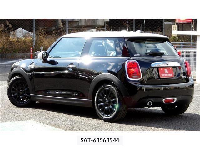 Bmw MINI 2018-06 2963838-4