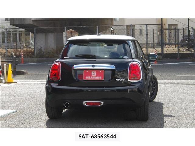 Bmw MINI 2018-06 2963838-6